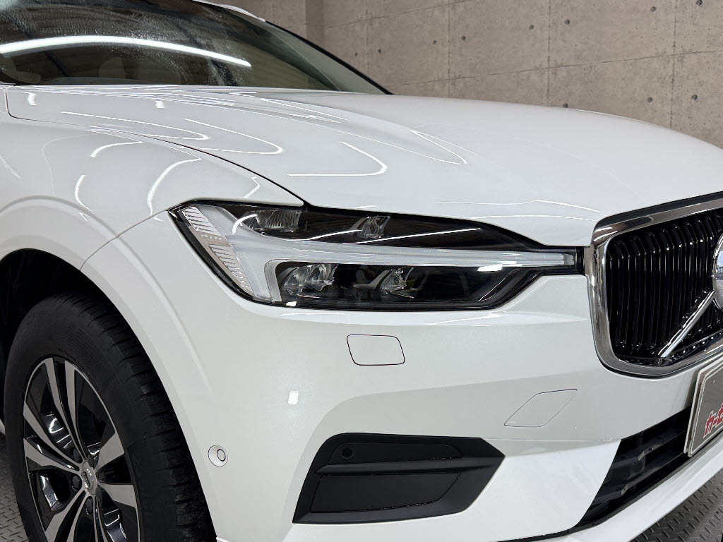 ボルボ ボルボ ＸＣ６０ B5 AWDﾓｰﾒﾝﾀﾑ 4WD