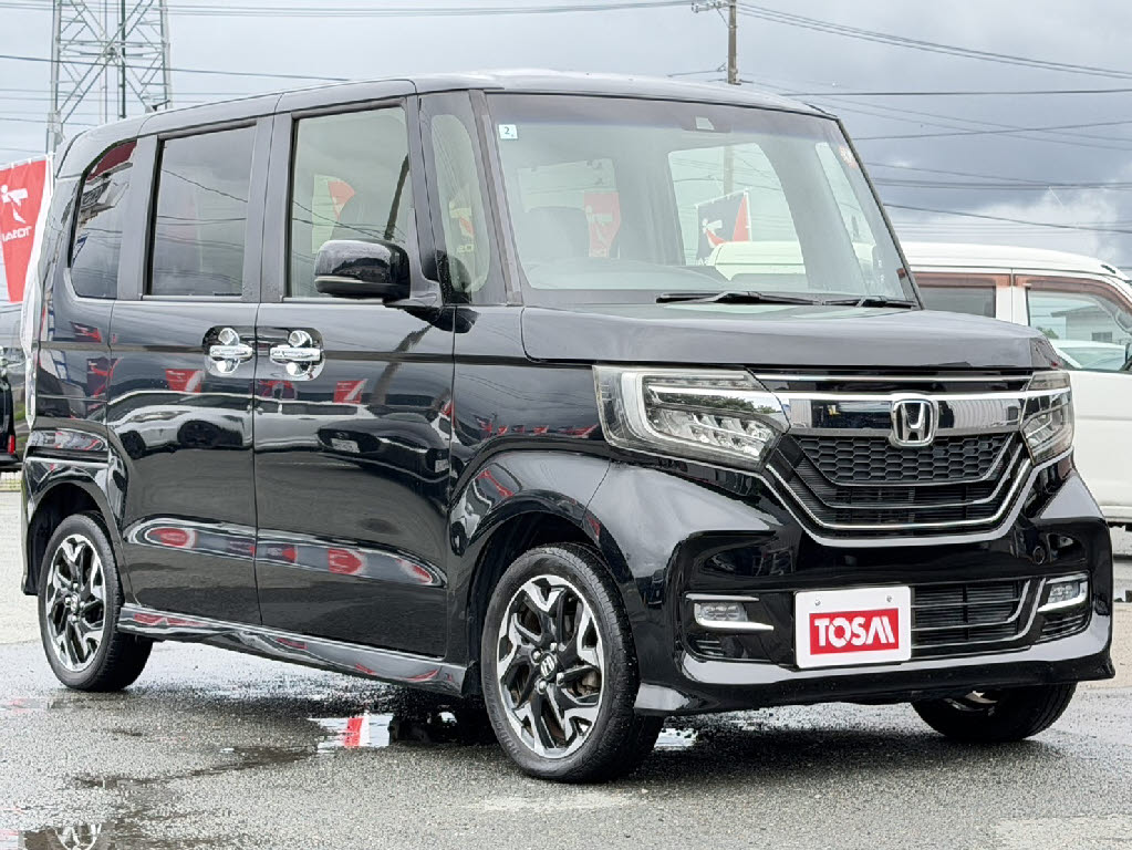 ホンダ Ｎ　ＢＯＸカスタム G・Lﾎﾝﾀﾞｾﾝｼﾝｸﾞ 4WD