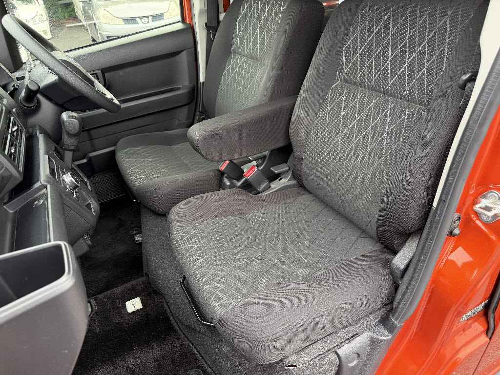 ダイハツ アトレーＶ RS 4WD
