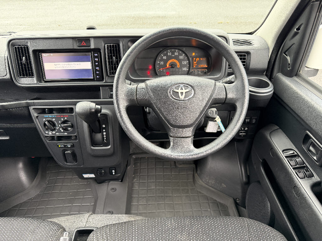 トヨタ ピクシスＶ ｸﾙｰｽﾞﾀｰﾎﾞSAⅢ 4WD