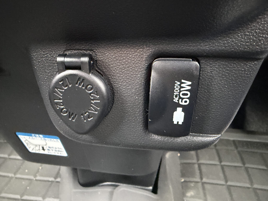 トヨタ ピクシスＶ ｸﾙｰｽﾞﾀｰﾎﾞSAⅢ 4WD