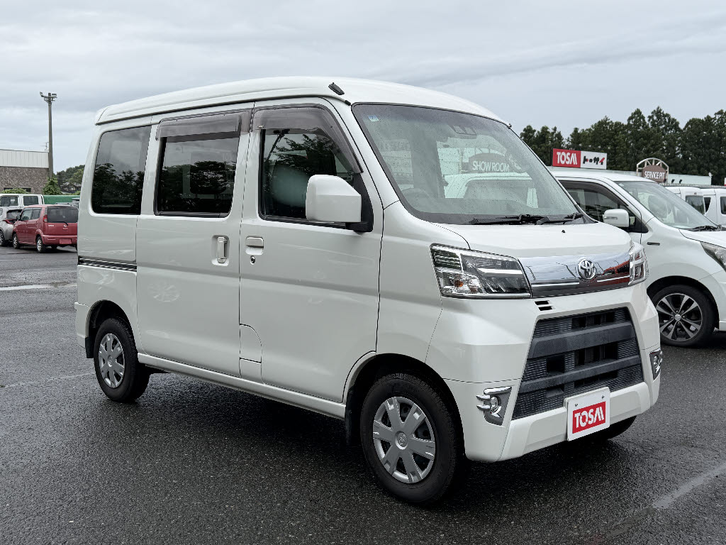 トヨタ ピクシスＶ ｸﾙｰｽﾞﾀｰﾎﾞSAⅢ 4WD