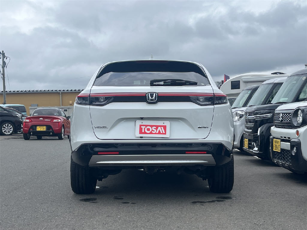 ホンダ ヴェゼルＨＶ ﾊｲﾌﾞﾘｯﾄﾞE:HEV Z 4WD
