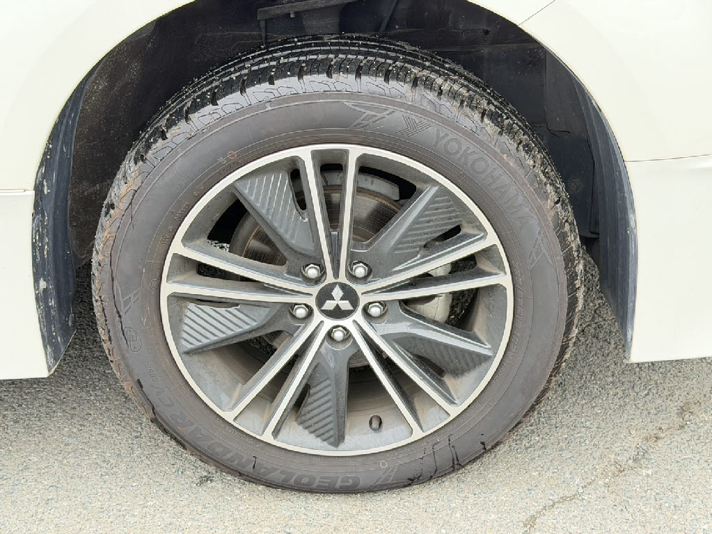 三菱 デリカＤ：５ Gﾊﾟﾜｰﾊﾟｯｹｰｼﾞ 4WD