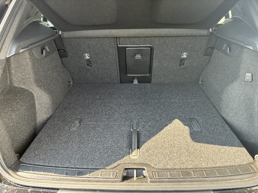 ボルボ ボルボ ＸＣ４０ プラスB3