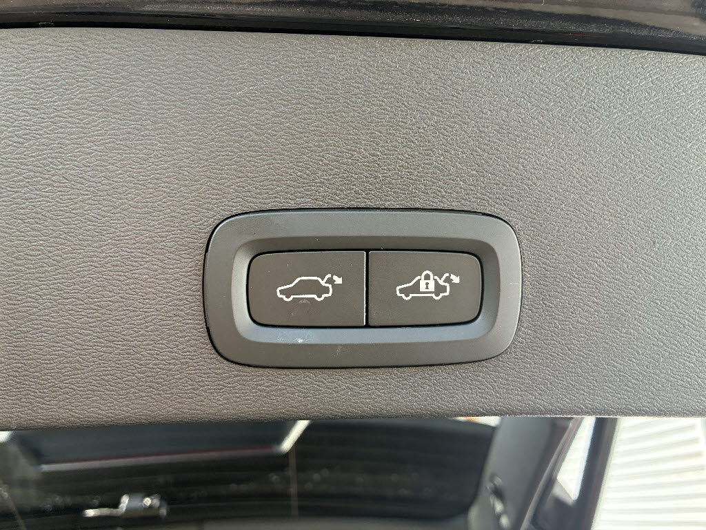 ボルボ ボルボ ＸＣ４０ プラスB3