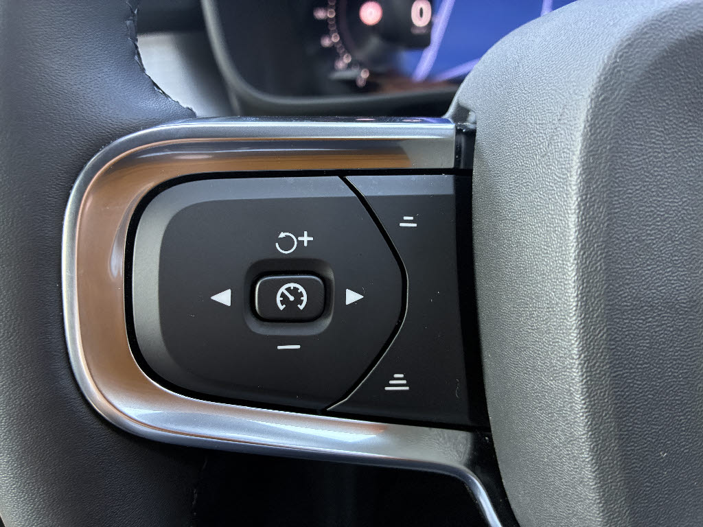 ボルボ ボルボ ＸＣ４０ プラスB3