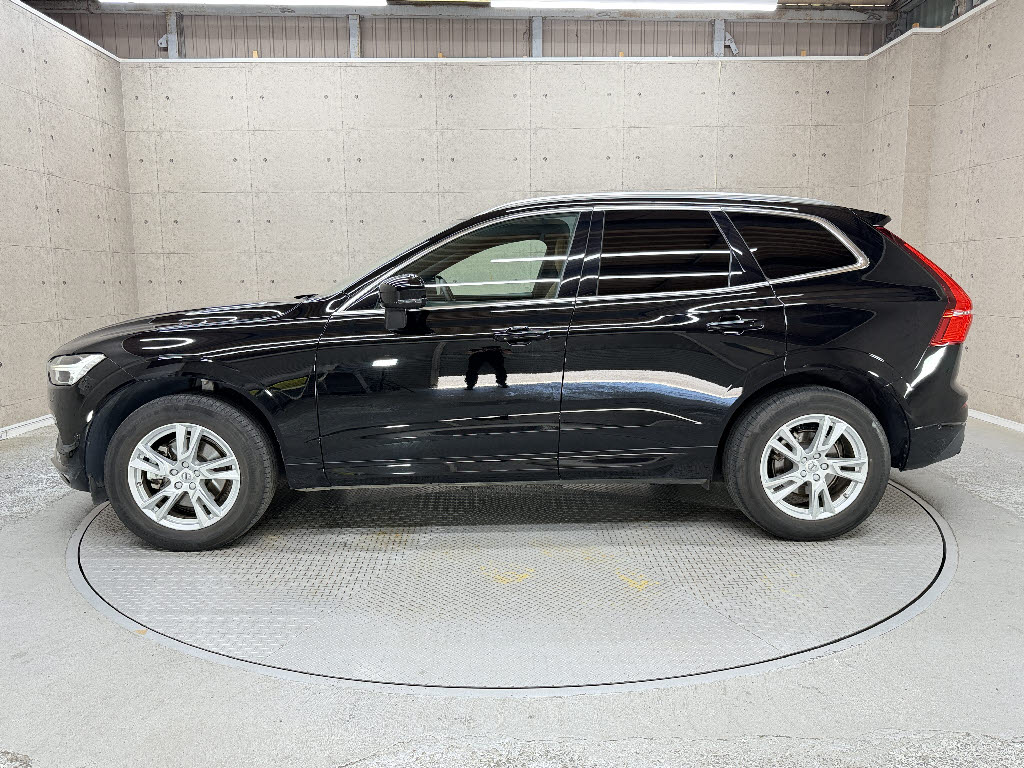 ボルボ ボルボ ＸＣ６０ T5 AWDﾓｰﾒﾝﾀﾑ