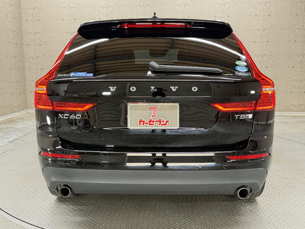 ボルボ ボルボ ＸＣ６０ T5 AWDﾓｰﾒﾝﾀﾑ