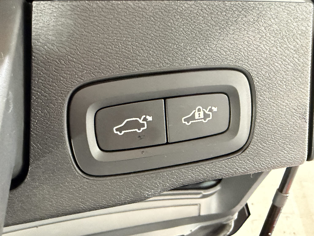 ボルボ ボルボ ＸＣ６０ T5 AWDﾓｰﾒﾝﾀﾑ