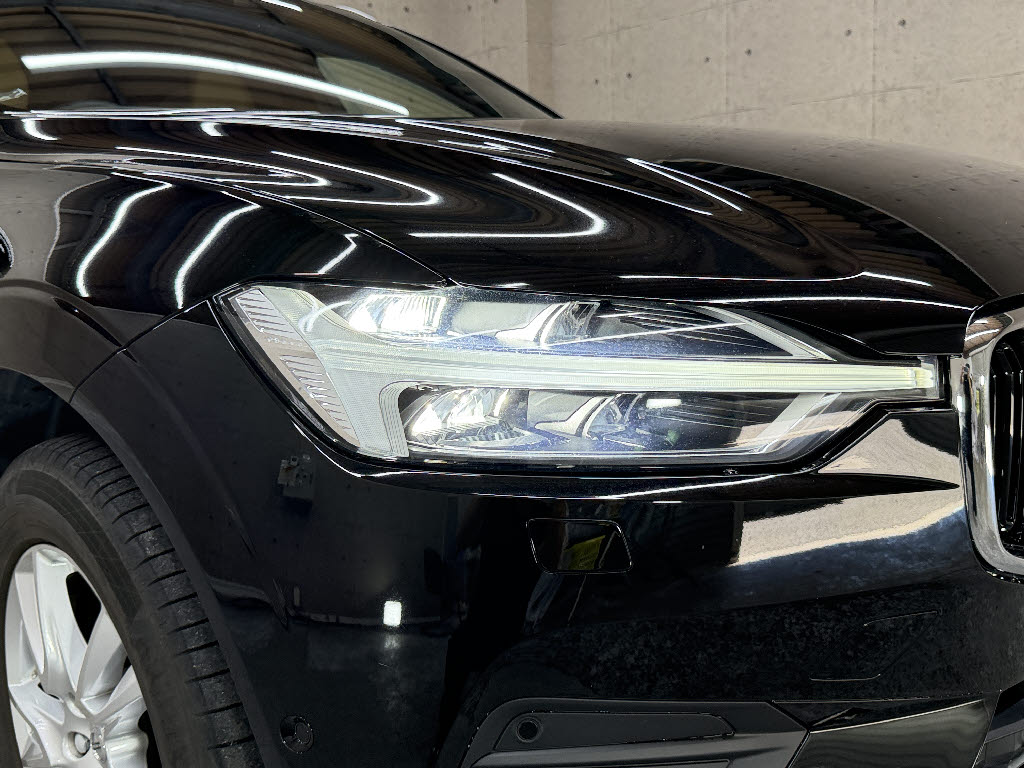 ボルボ ボルボ ＸＣ６０ T5 AWDﾓｰﾒﾝﾀﾑ