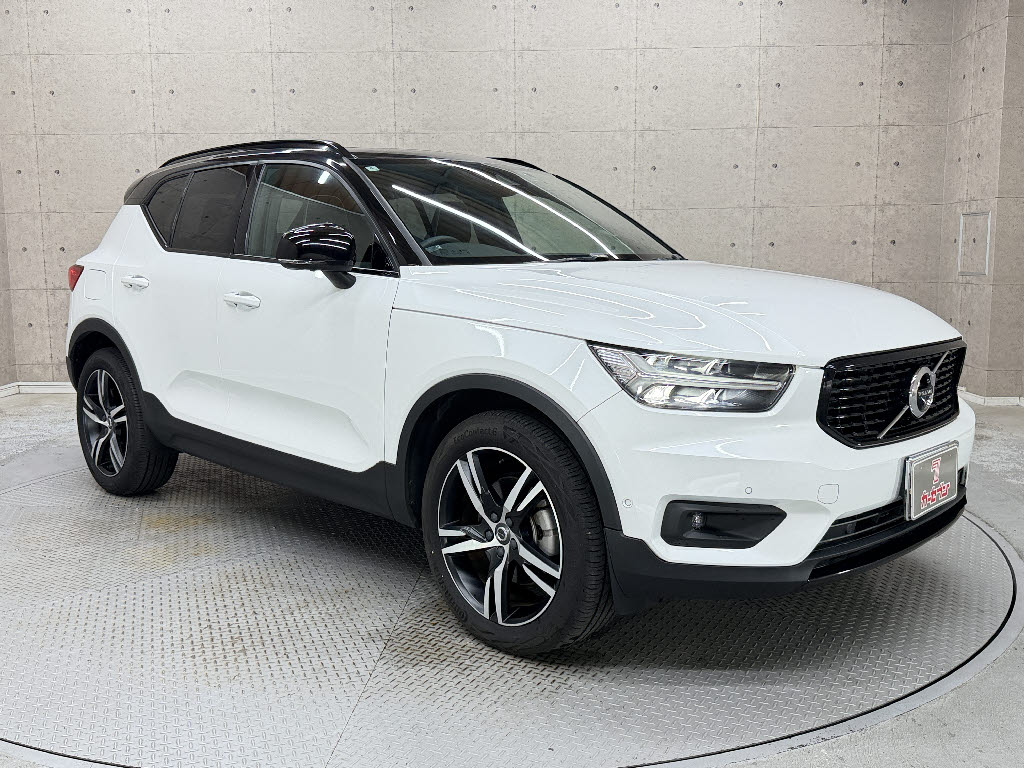 ボルボ ボルボ ＸＣ４０ B4-AWD-Rﾃﾞｻﾞｲﾝ 4WD
