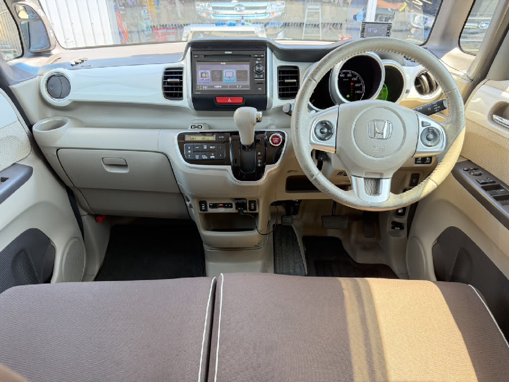 ホンダ Ｎ　ＢＯＸ 2ﾄｰﾝｶﾗｰｽﾀｲﾙ GﾀｰﾎﾞLﾊﾟｯｹｰｼﾞ