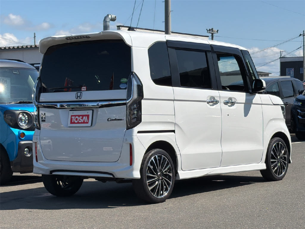 ホンダ Ｎ　ＢＯＸカスタム G・Lﾎﾝﾀﾞｾﾝｼﾝｸﾞ 4WD