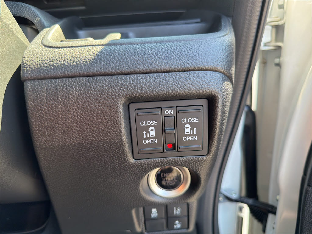 ホンダ Ｎ　ＢＯＸカスタム G・Lﾎﾝﾀﾞｾﾝｼﾝｸﾞ 4WD