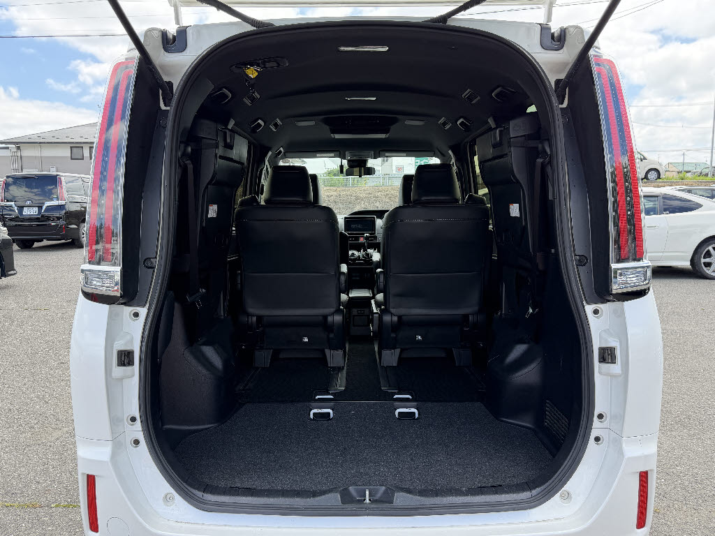 トヨタ エスクァイア Gi 4WD