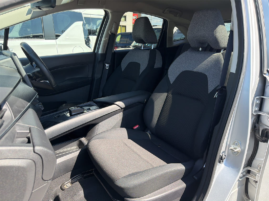 ニッサン ノート S FOUR 4WD