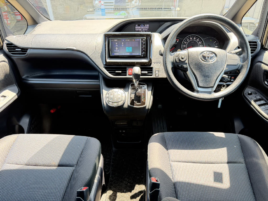 トヨタ ノア X 4WD
