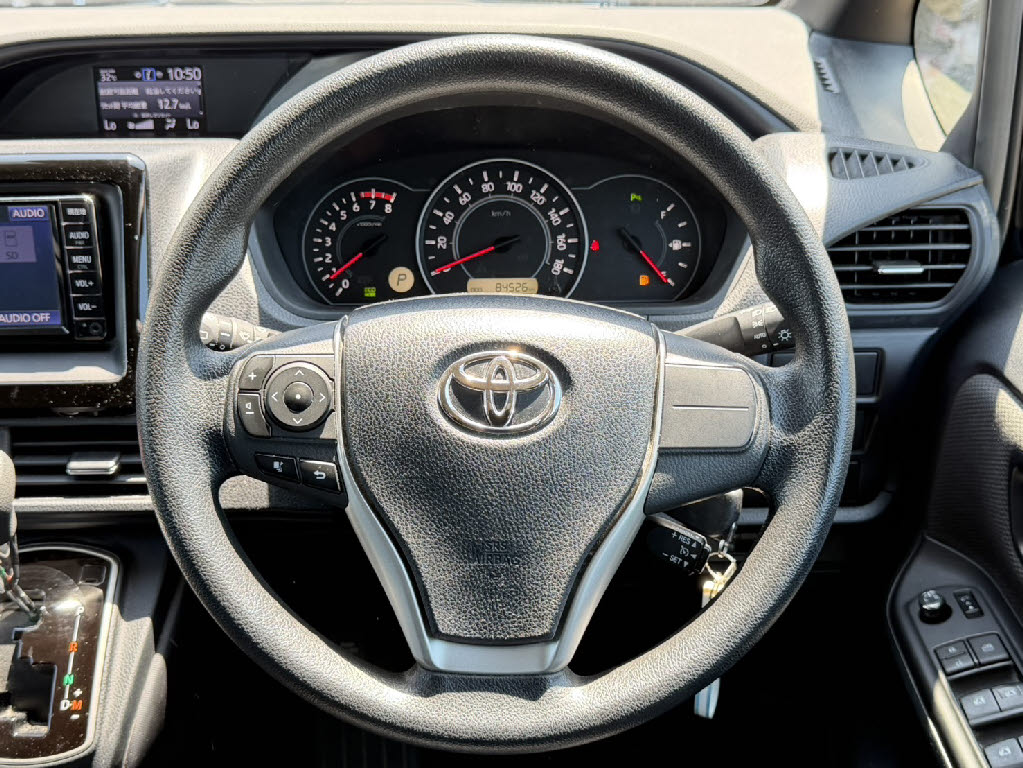 トヨタ ノア X 4WD