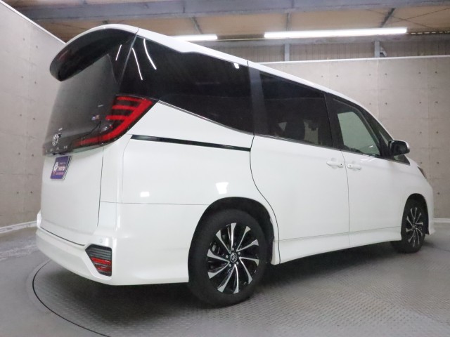 トヨタ ノア S-Z