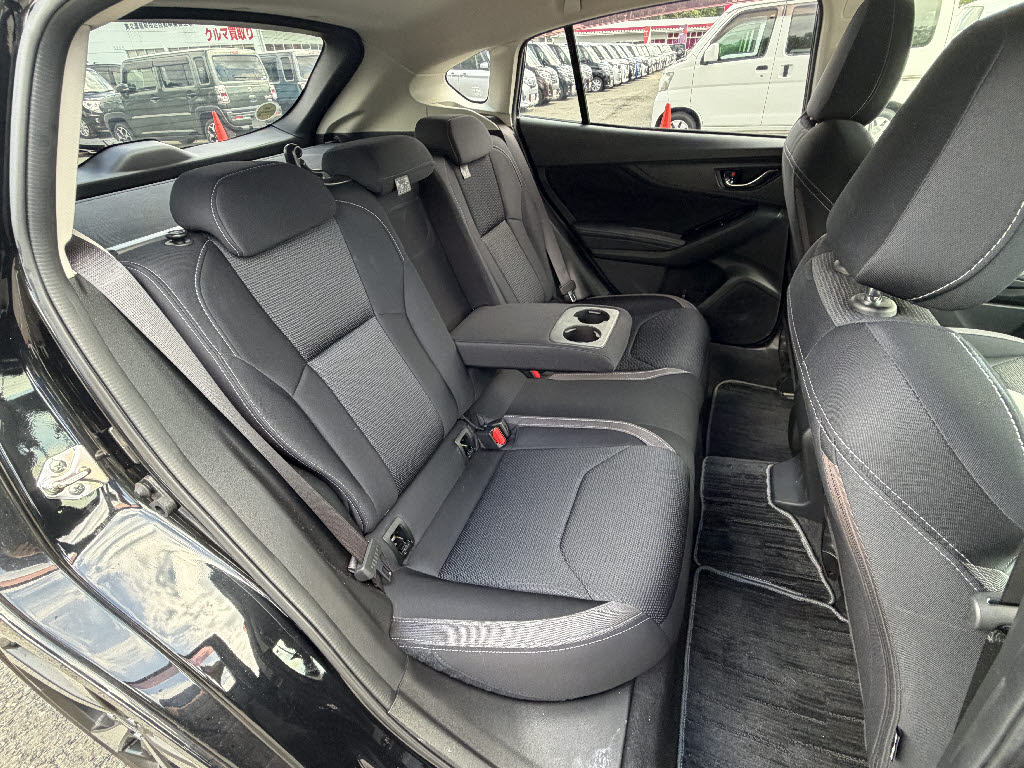 スバル インプレッサスポーツ 2.0i-Sｱｲｻｲﾄ 4WD