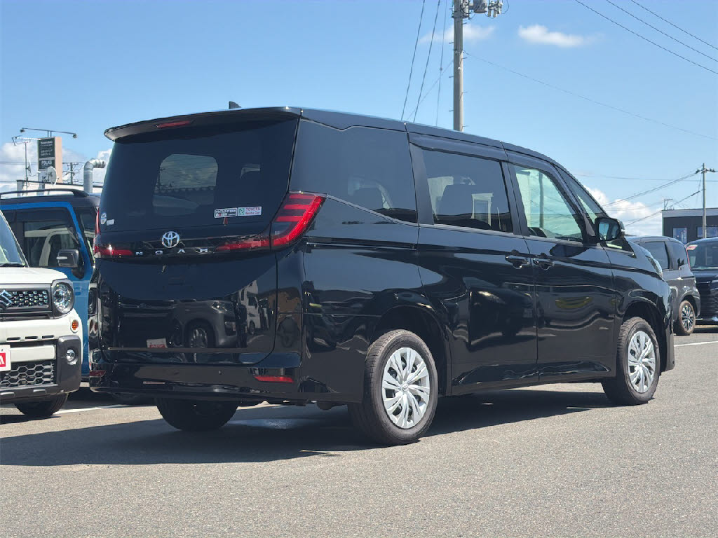 トヨタ ノア X 4WD
