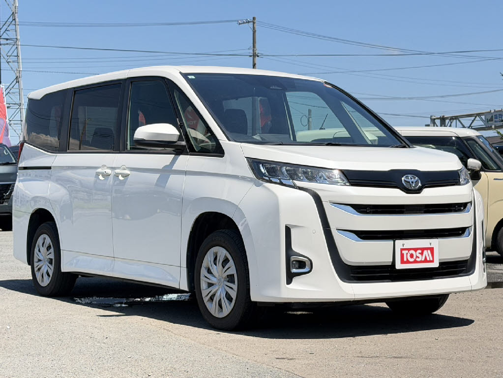 トヨタ ノア X 4WD