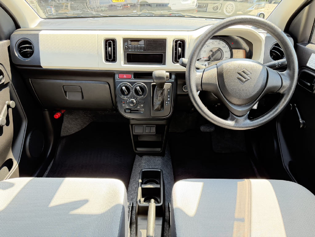 スズキ アルト VPﾚｰﾀﾞｰﾌﾞﾚｰｷｻﾎﾟｰﾄ 4WD
