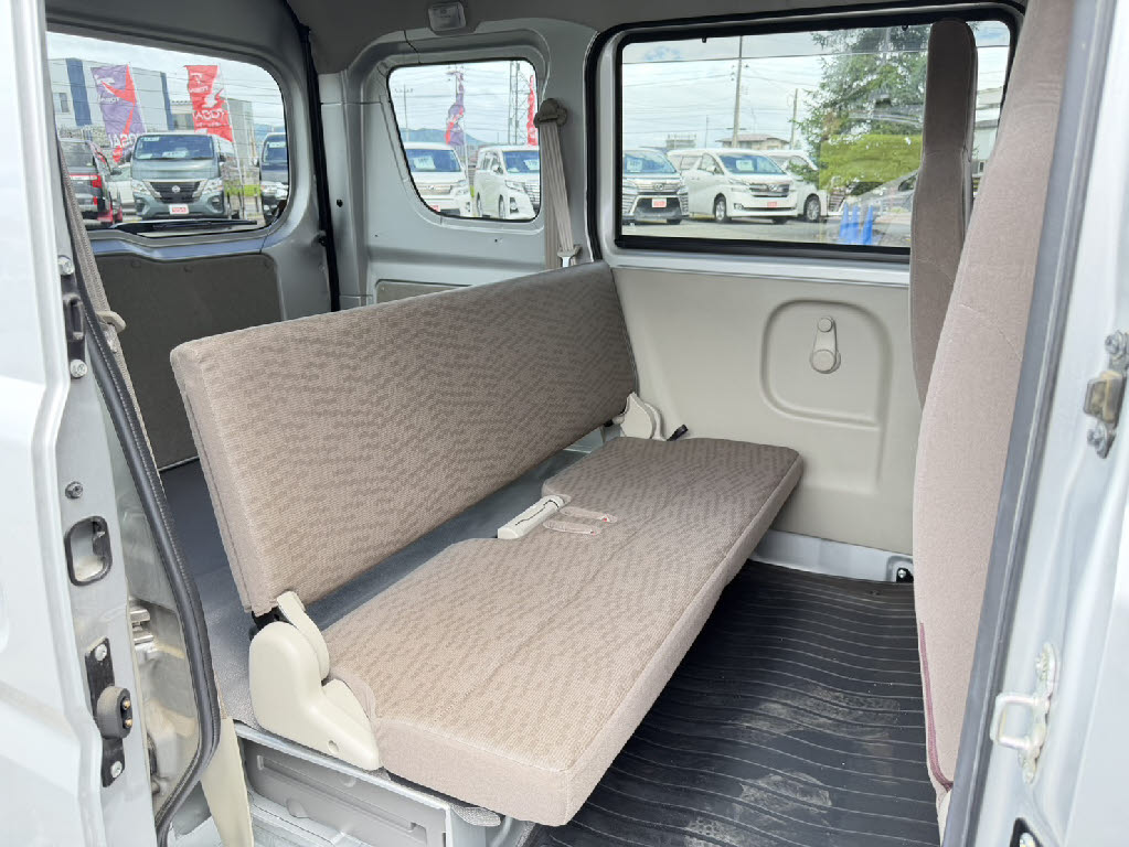 ニッサン NV100ｸﾘｯﾊﾟｰV DX 4WD