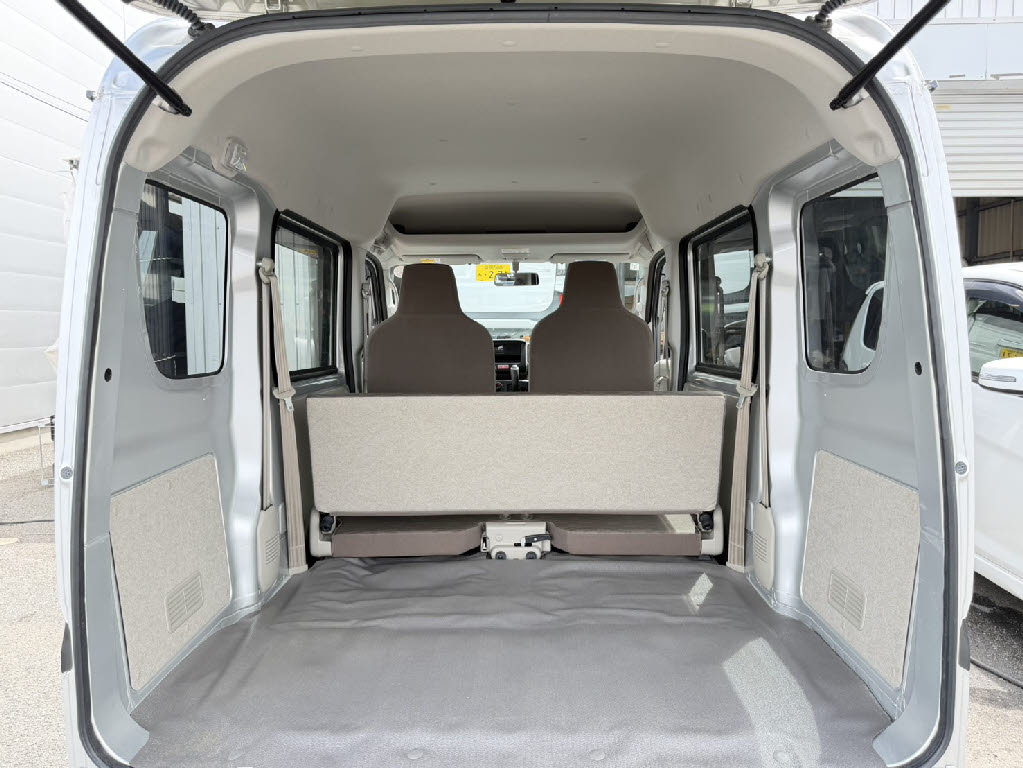 ニッサン NV100ｸﾘｯﾊﾟｰV DX 4WD