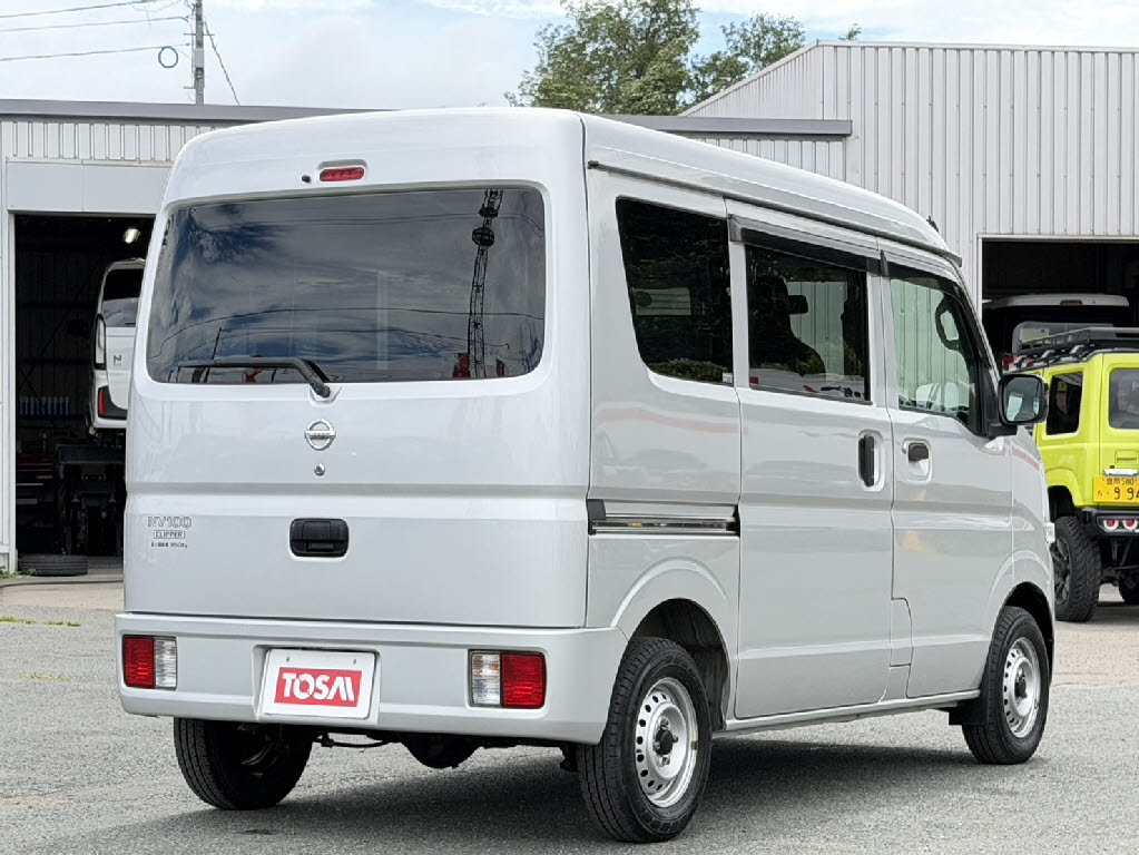 ニッサン NV100ｸﾘｯﾊﾟｰV DX 4WD