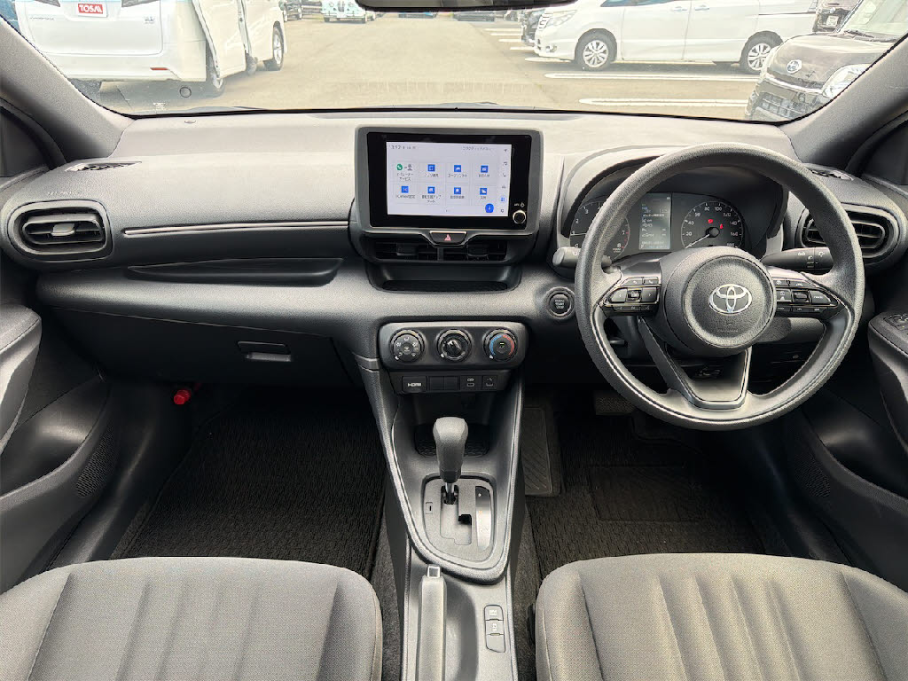 トヨタ ヤリス X 4WD
