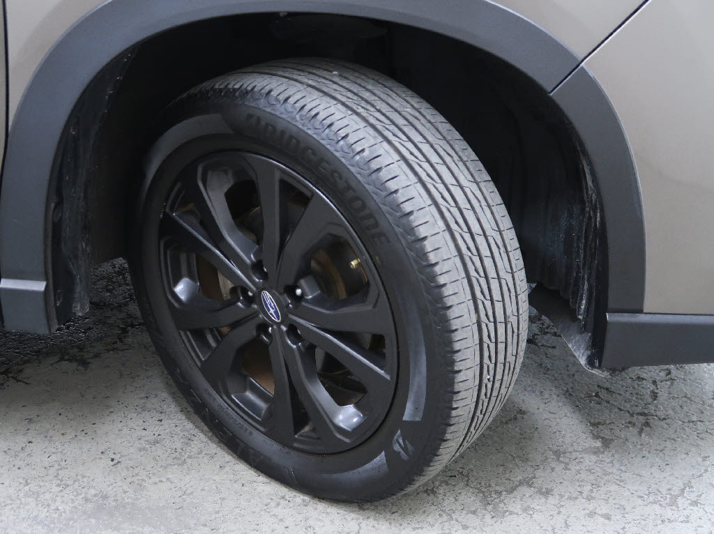 スバル フォレスター スポーツ 4WD