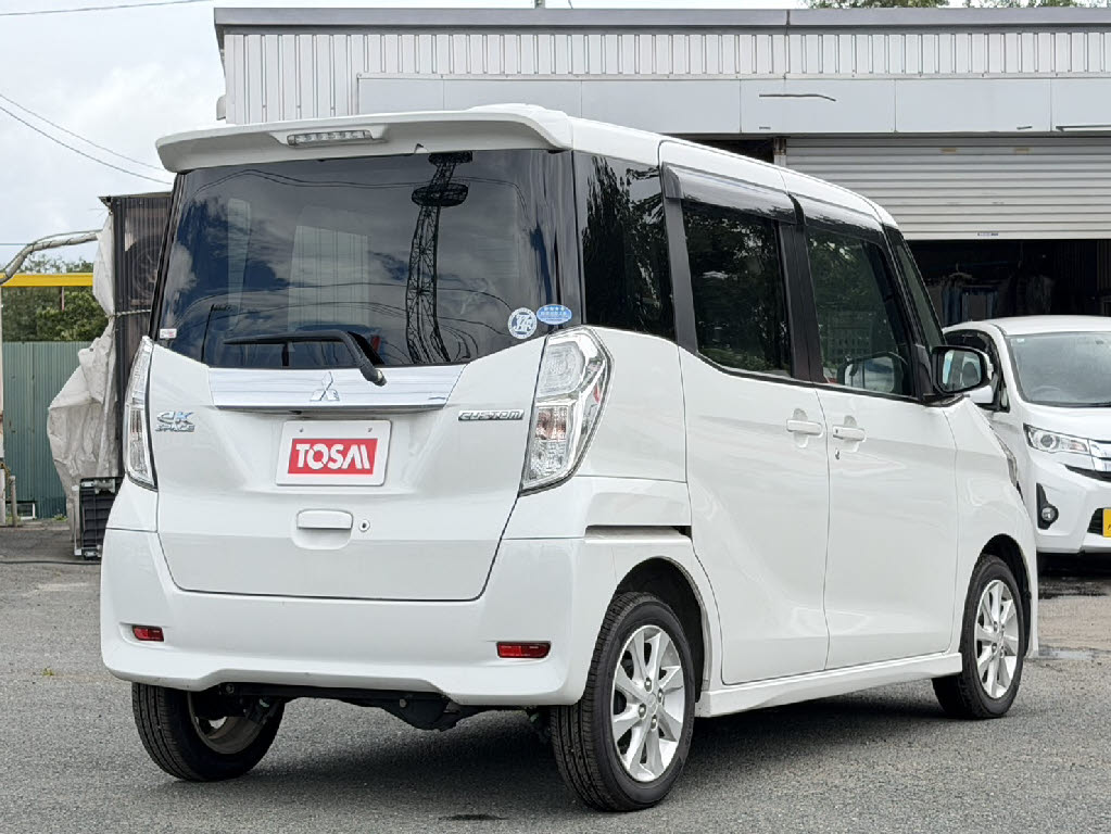 三菱 ｅＫスペース ｶｽﾀﾑG e-ｱｼｽﾄ4WD