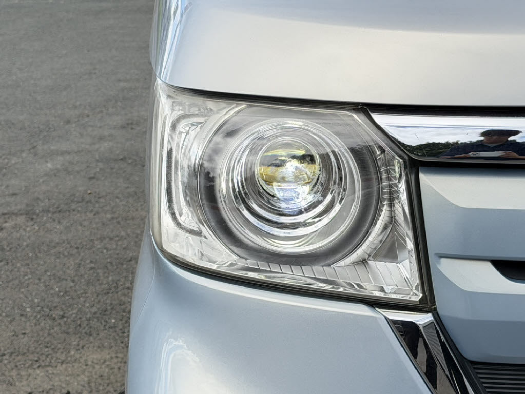 ホンダ Ｎ　ＢＯＸ G・Lﾎﾝﾀﾞｾﾝｼﾝｸﾞ 4WD