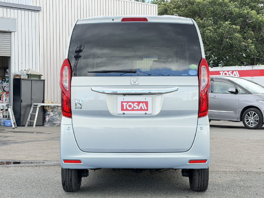 ホンダ Ｎ　ＢＯＸ G・Lﾎﾝﾀﾞｾﾝｼﾝｸﾞ 4WD