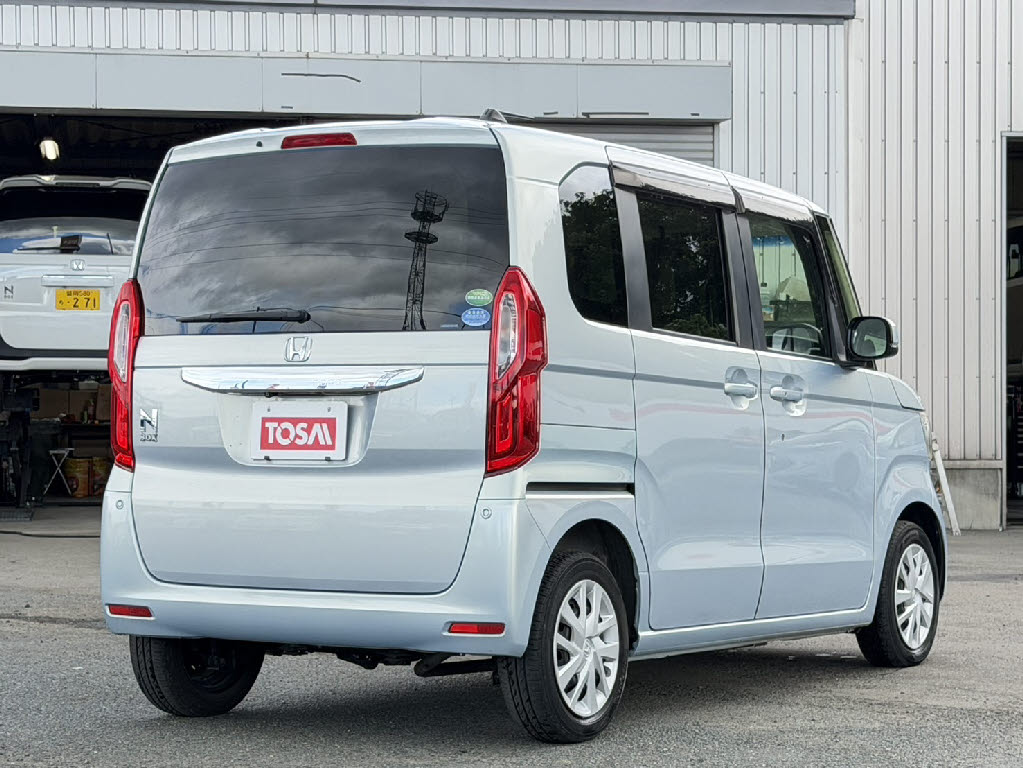 ホンダ Ｎ　ＢＯＸ G・Lﾎﾝﾀﾞｾﾝｼﾝｸﾞ 4WD