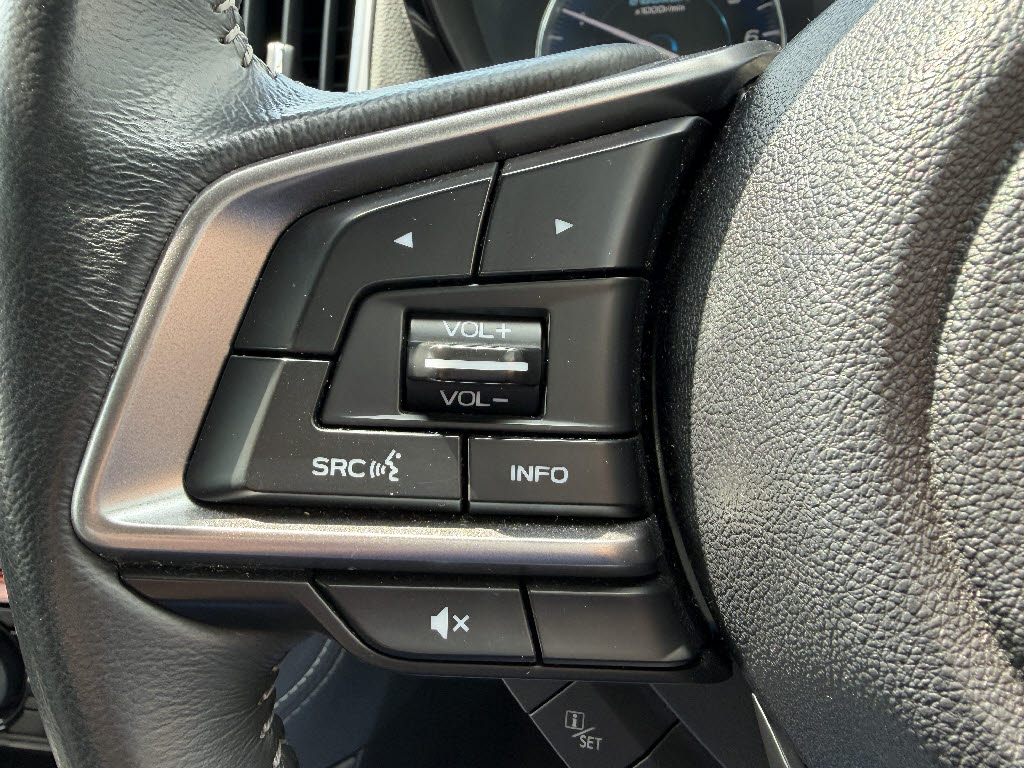 スバル インプレッサＸＶ 2.0e-L EyeSight ｽﾏｰﾄED 4WD