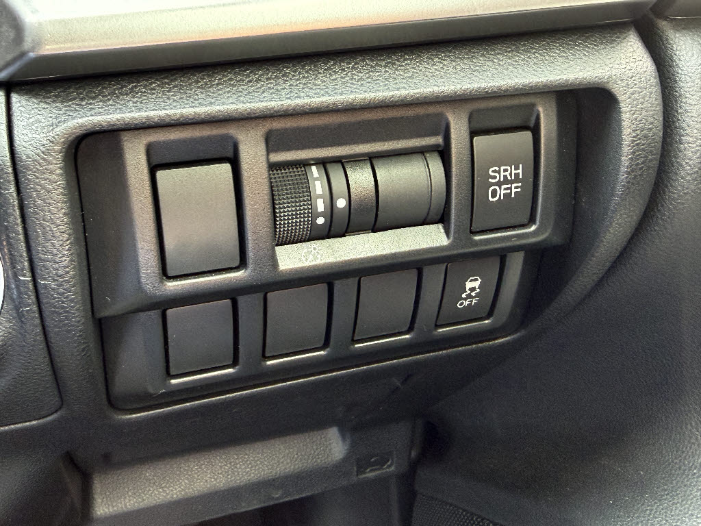 スバル インプレッサＸＶ 2.0e-L EyeSight ｽﾏｰﾄED 4WD