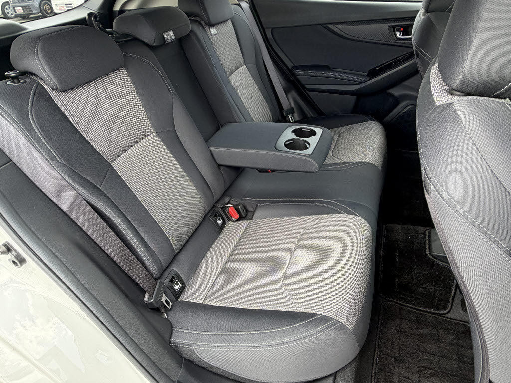スバル インプレッサＸＶ 2.0e-L EyeSight ｽﾏｰﾄED 4WD