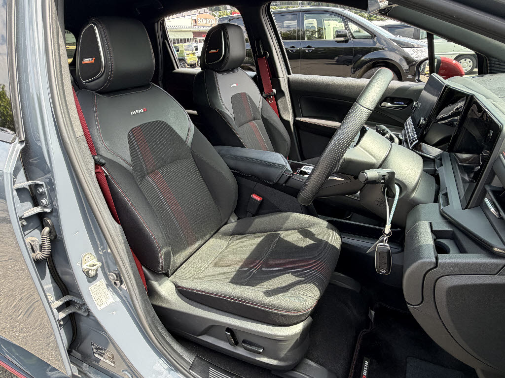 ニッサン ノート NISMO tuned e-POWER 4WD