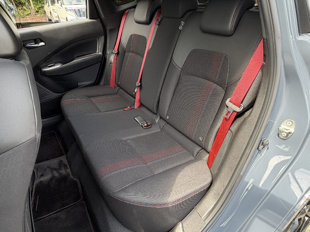 ニッサン ノート NISMO tuned e-POWER 4WD
