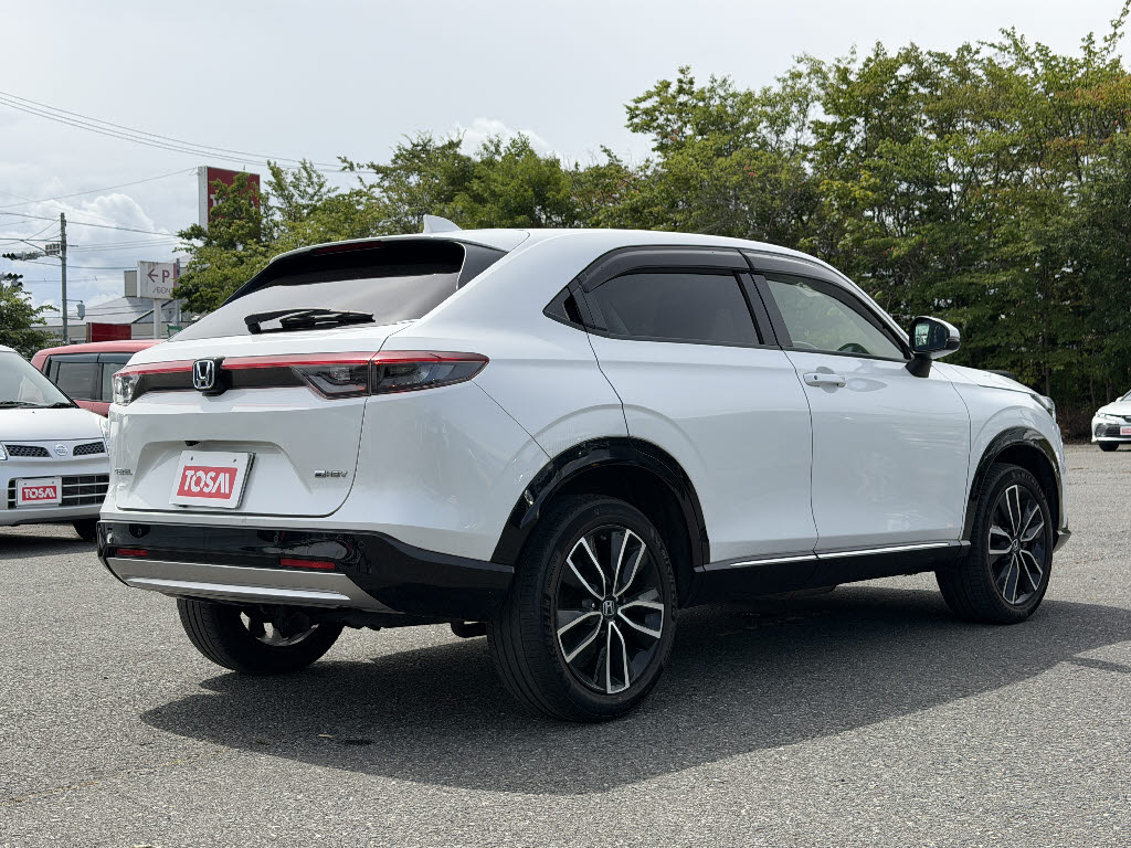 ホンダ ヴェゼルＨＶ ﾊｲﾌﾞﾘｯﾄﾞE:HEV Z 4WD