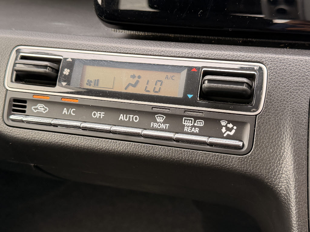 スズキ ワゴンＲスティングレー ﾊｲﾌﾞﾘｯﾄﾞT 4WD