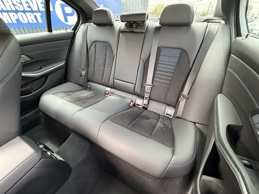 ＢＭＷ ＢＭＷ ３シリーズ 320d-xDrive-Mスポーツ