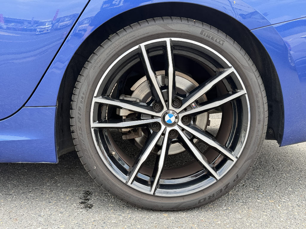 ＢＭＷ ＢＭＷ ３シリーズ 320d-xDrive-Mスポーツ