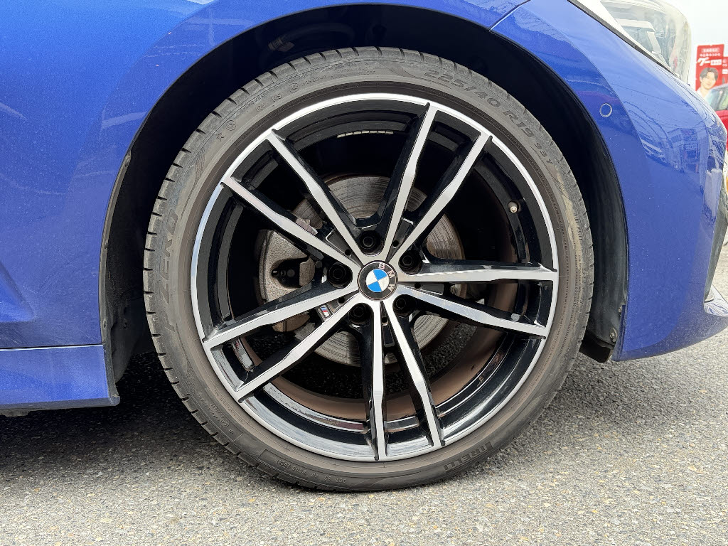 ＢＭＷ ＢＭＷ ３シリーズ 320d-xDrive-Mスポーツ
