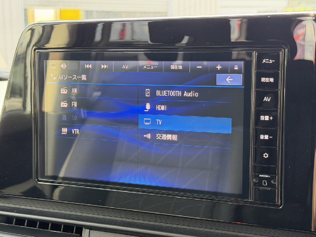 ニッサン セレナ XV 4WD