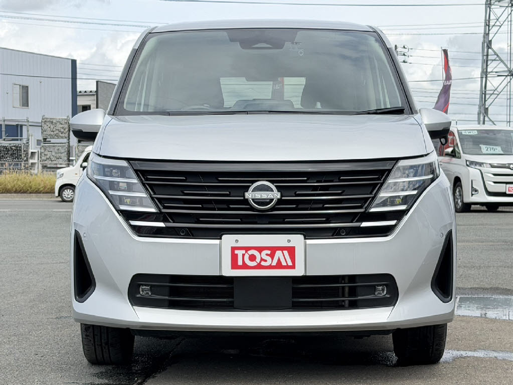 ニッサン セレナ XV 4WD