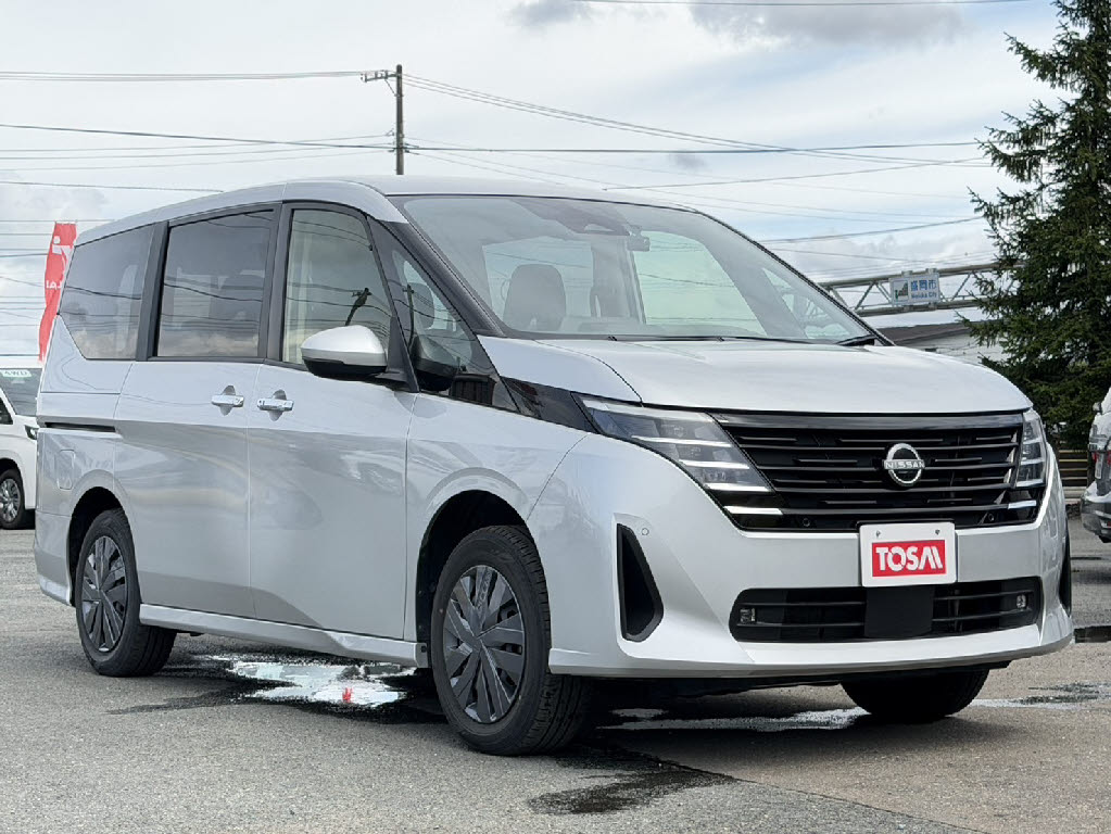 ニッサン セレナ XV 4WD